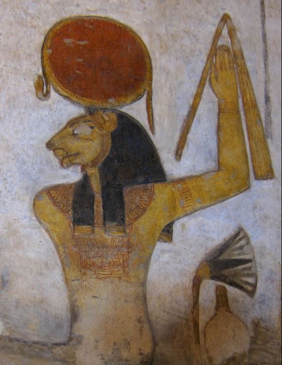 pictures of sekhmet goddess of war and healing